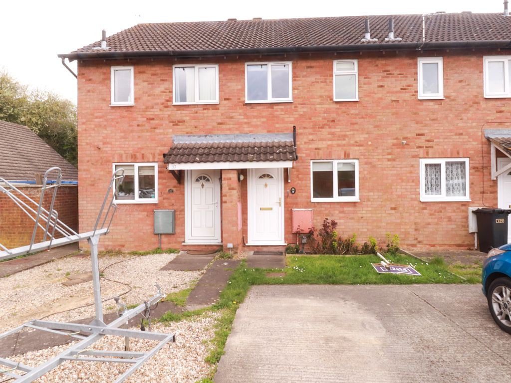 2 bed terraced house to rent in Constable Road, Swindon SN2 Zoopla