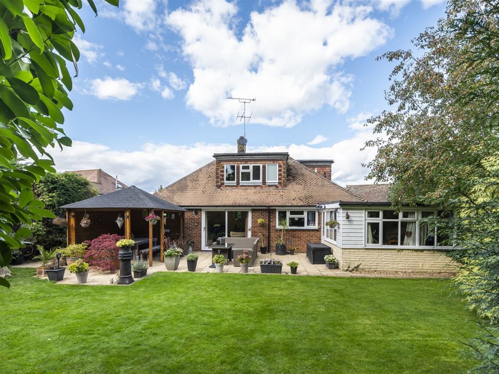 4 bed detached bungalow for sale in 8 Oriel Close, Barnham, West Sussex