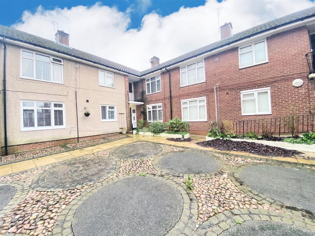 2 bed flat for sale in East Prescot Road, Knotty Ash, Liverpool L14, £