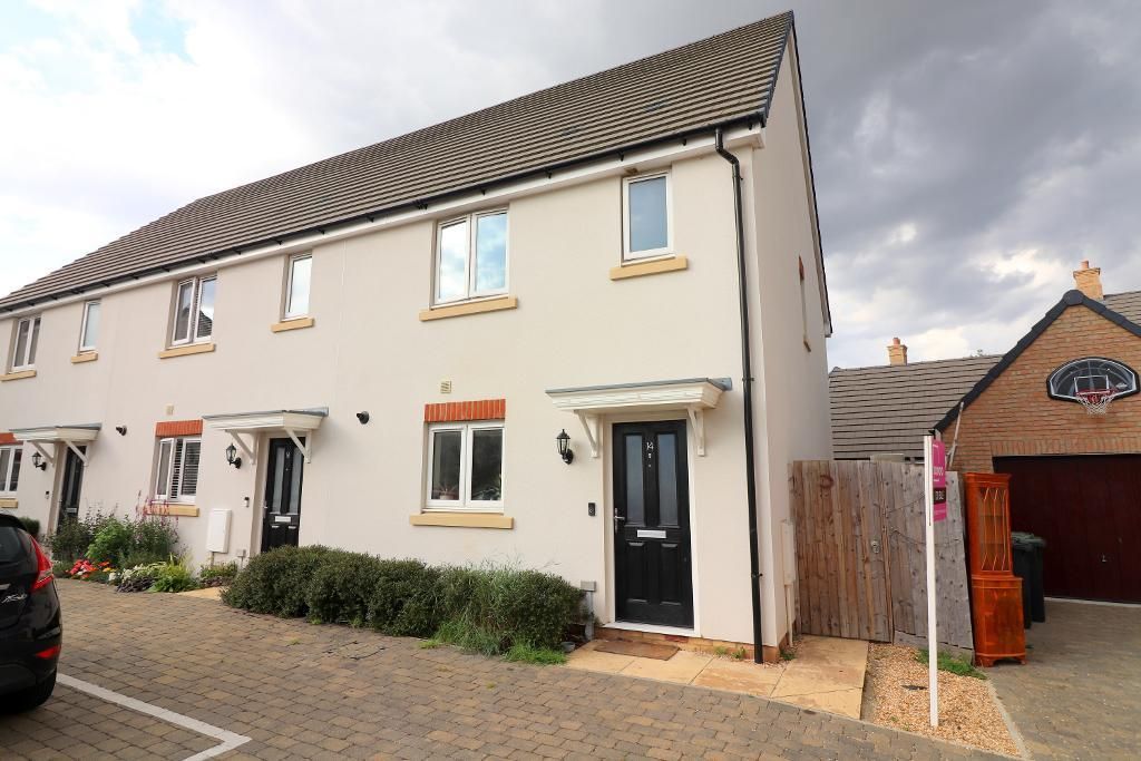 3 bed property for sale in Elder Way, Ampthill, Bedfordshire MK45, £