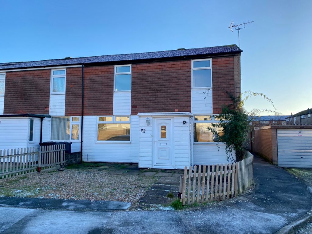 2 bed end terrace house for sale in Magyar Crescent, Whitestone