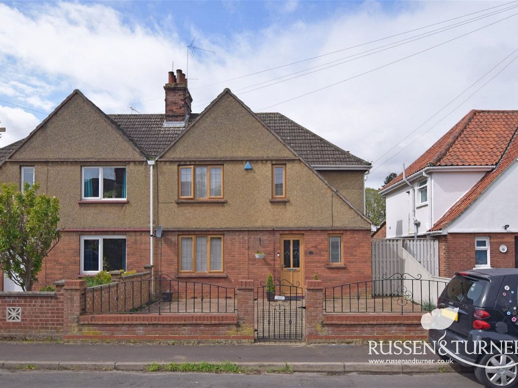 3 bed semidetached house for sale in Avenue, King's Lynn PE30