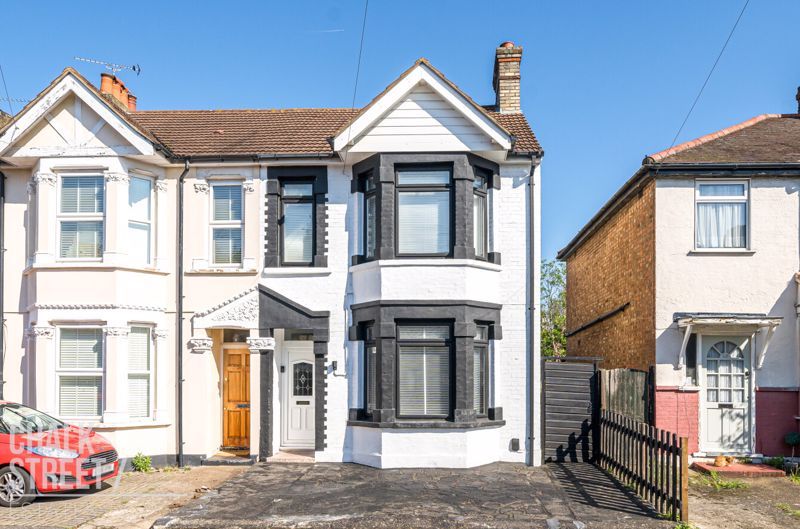 4 bed semidetached house for sale in Clydesdale Road, Hornchurch RM11