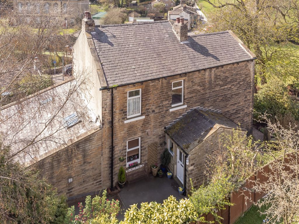 4 bed detached house for sale in Dod Lee Lane, Longwood, Huddersfield