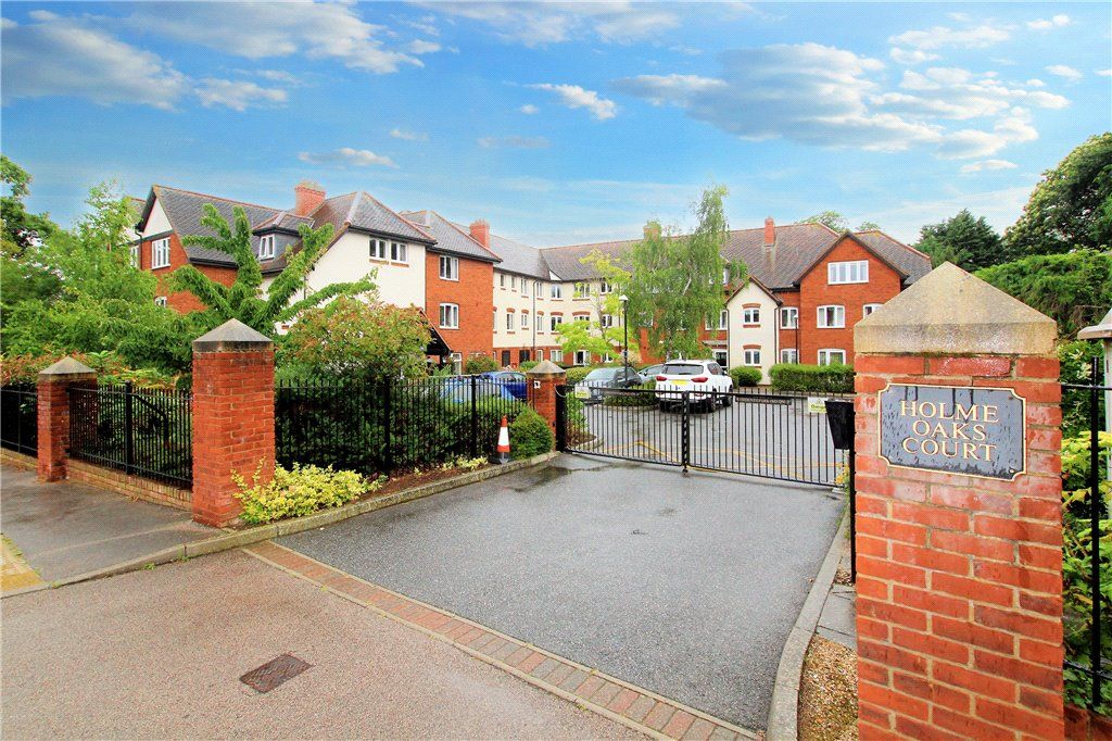 2 bed flat for sale in Cliff Lane, Ipswich, Suffolk IP3, £165,000 Zoopla