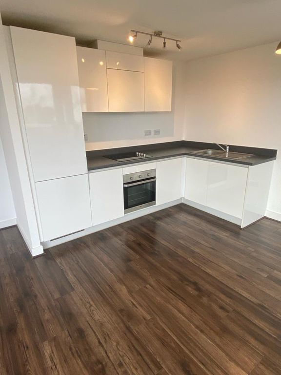 2 bed flat to rent in Landmark, Waterfront West, Brierley Hill