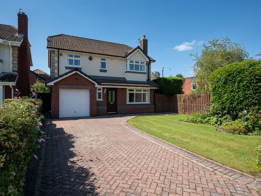 4 bed detached house for sale in Eyam Road, Hazel Grove, Stockport SK7