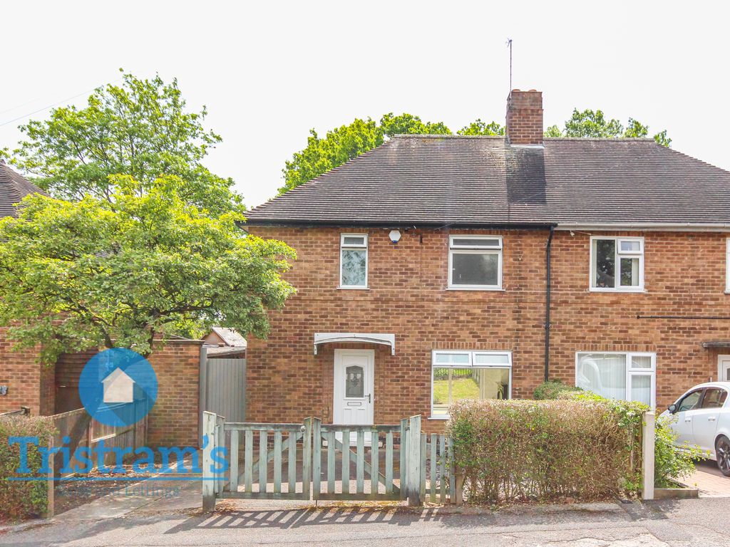 3 bed semidetached house to rent in Fernwood Crescent, Wollaton