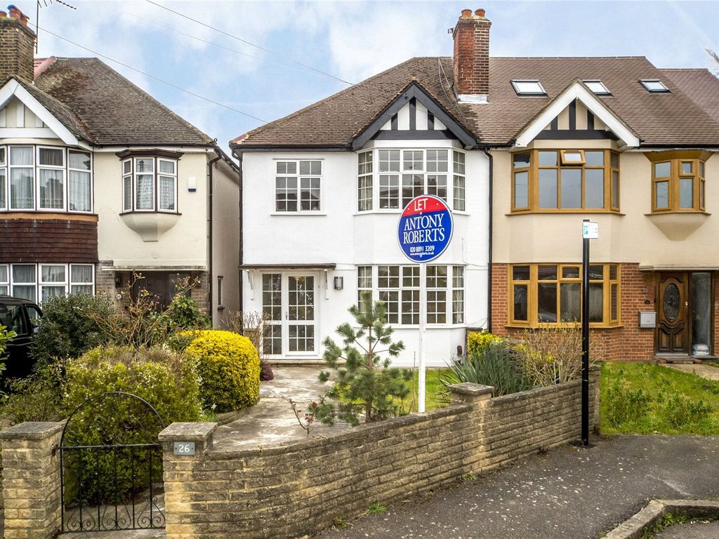 3 bed semidetached house for sale in Heddon Close, Isleworth, Middx