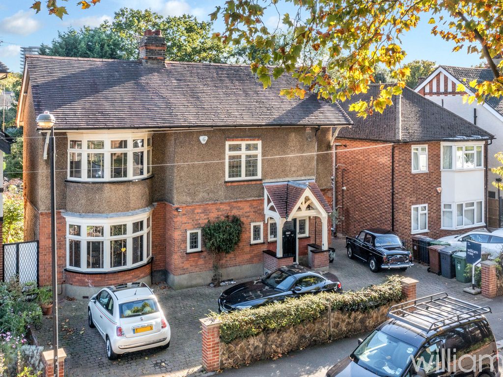 3 bed detached house for sale in Gordon Avenue, Highams Park, London E4