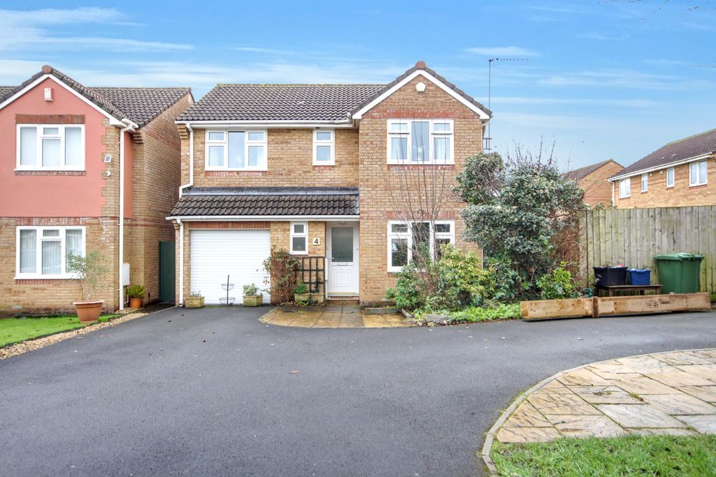 4 bed detached house for sale in WesterMoor Drive, Roundswell