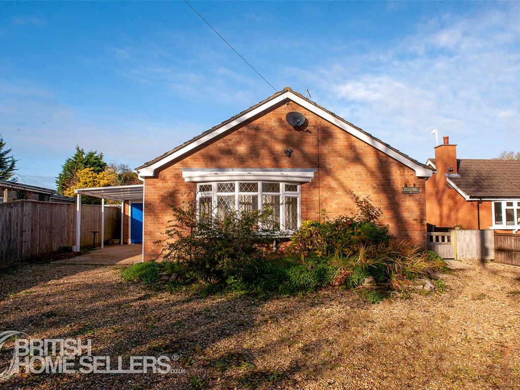 3 bed bungalow for sale in Roman Bank, Saracens Head, Holbeach