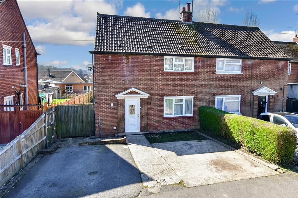 3 bed semidetached house for sale in Church Green, Staplehurst, Kent