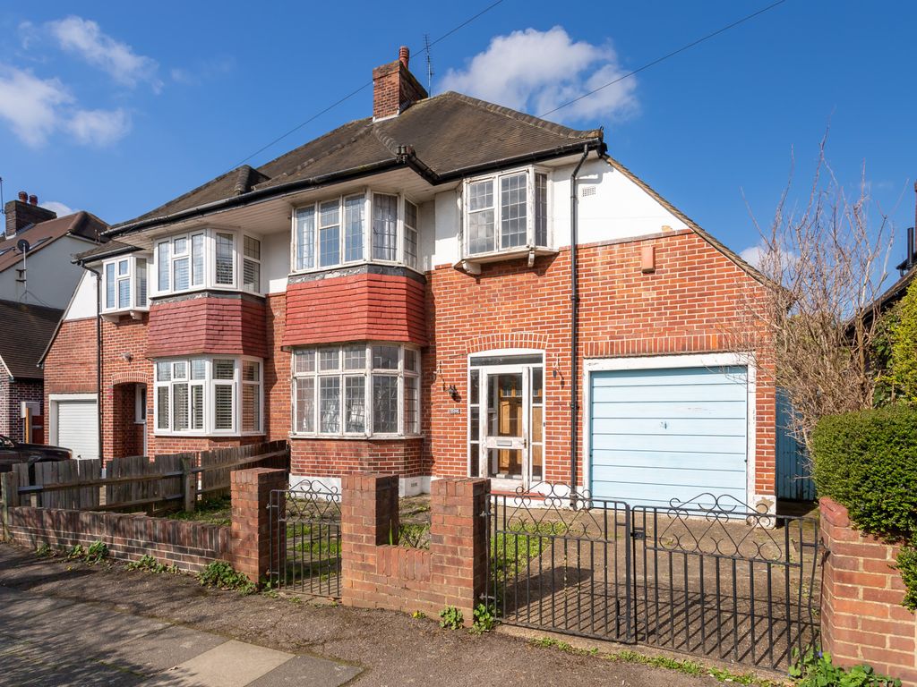 3 bed semidetached house for sale in Copse Hill, London SW20 Zoopla