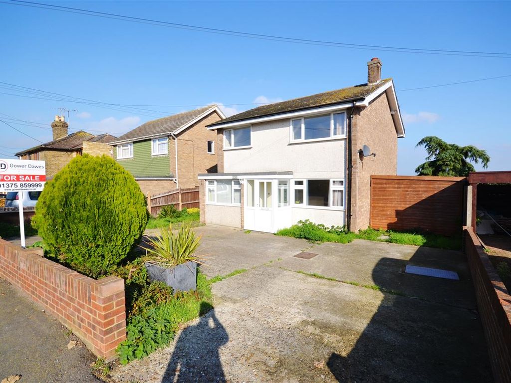 4 bed detached house for sale in Princess Margaret Road, East Tilbury