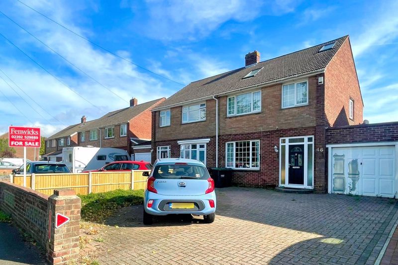 4 bed semidetached house for sale in Carisbrooke Road, Gosport PO13, £