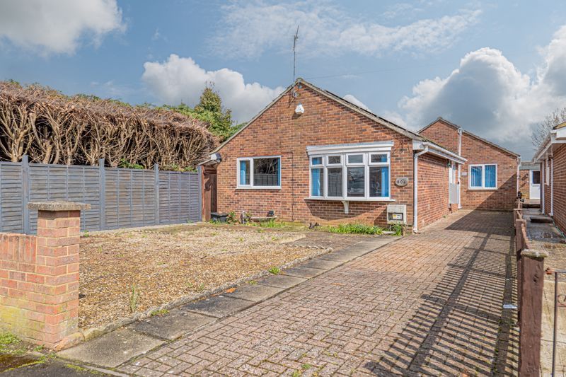 3 bed detached bungalow for sale in Berryfield Lane, Melksham SN12 Zoopla