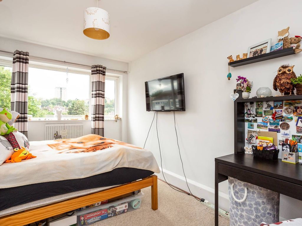 3 bed property for sale in Linstead Way, Southfields, London SW18 Zoopla