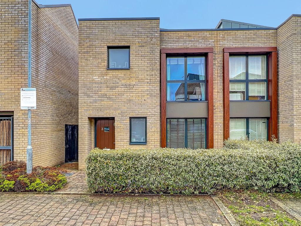 2 bed semidetached house for sale in Corn Lane, Trumpington, Cambridge