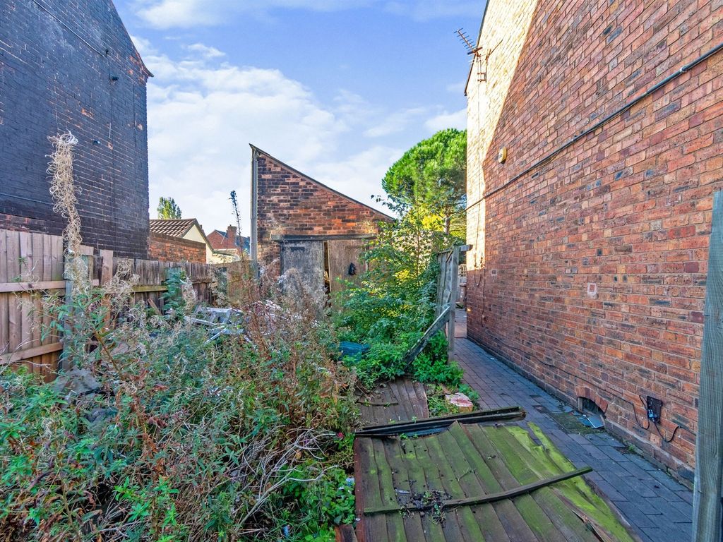 Property for sale in St. Annes Road, Willenhall WV13, £100,000 Zoopla