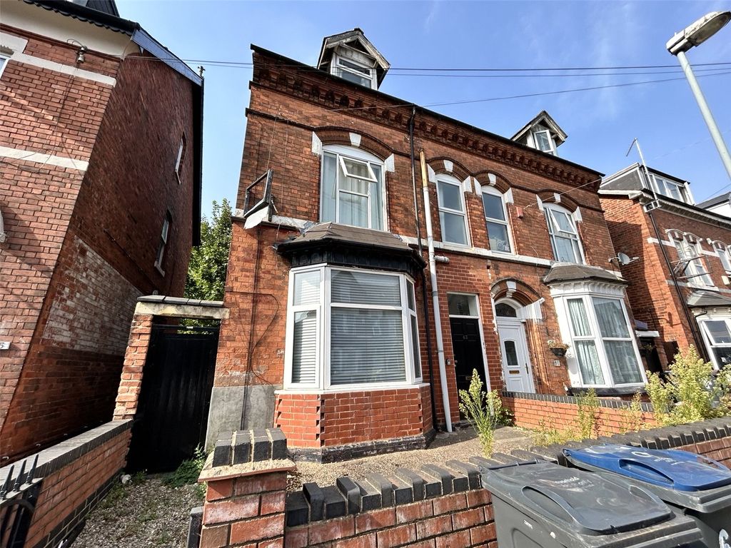 6 bed semidetached house for sale in Gillott Road, Birmingham, West Midlands B16, £350,000 Zoopla