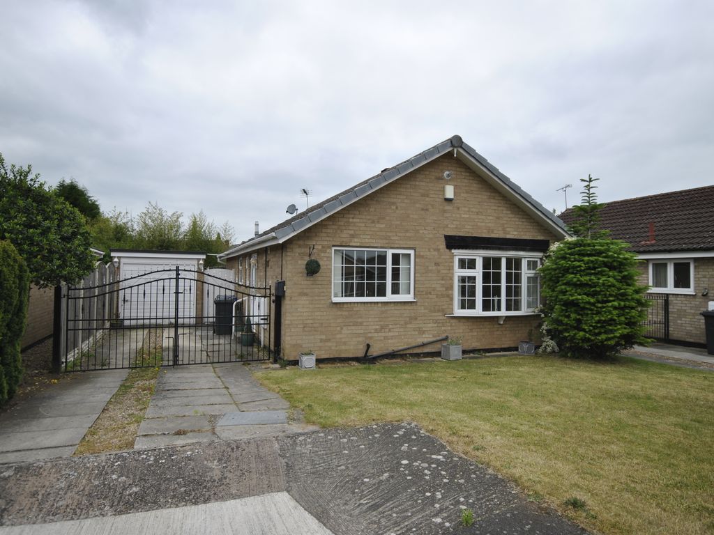 2 bed detached bungalow for sale in Swannington Close, Doncaster DN4