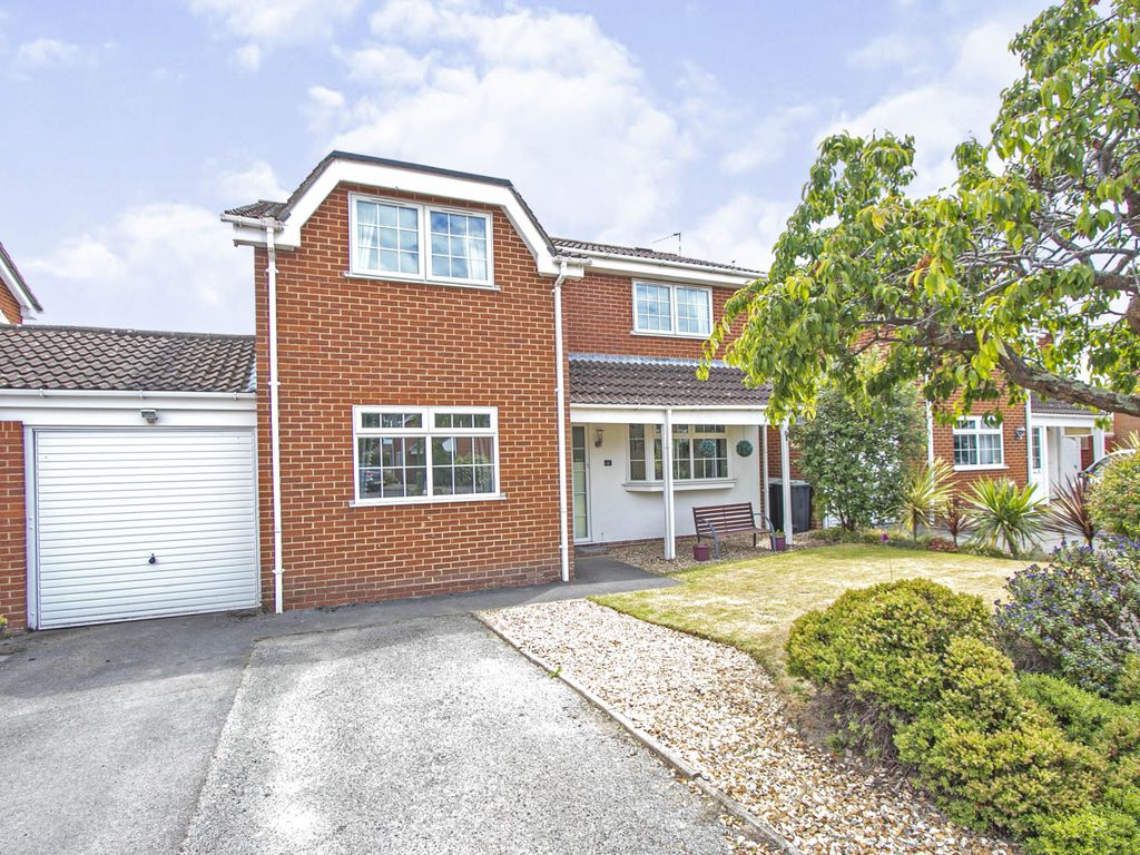 Sherfield Close, Throop, Bournemouth, Dorset BH8