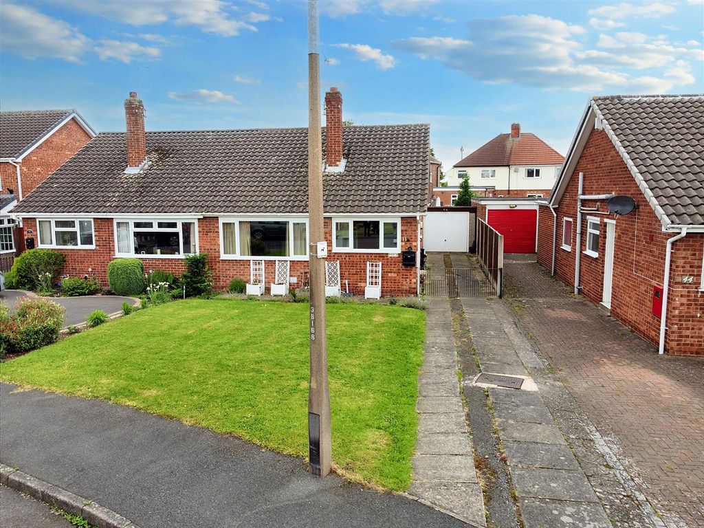 2 bed semidetached bungalow for sale in Thoresby Crescent, Draycott