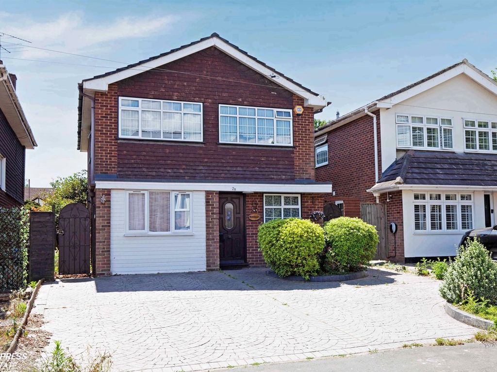 4 bed detached house for sale in First Avenue, Billericay CM12 Zoopla