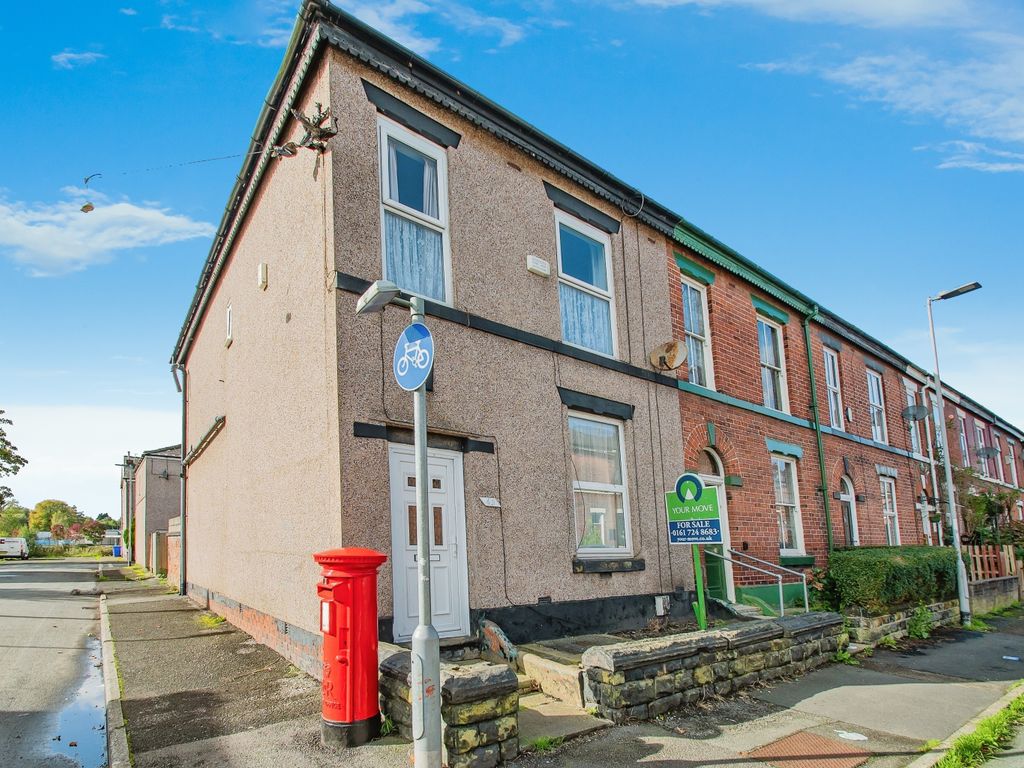 3 bed end terrace house for sale in Victoria Street, Radcliffe