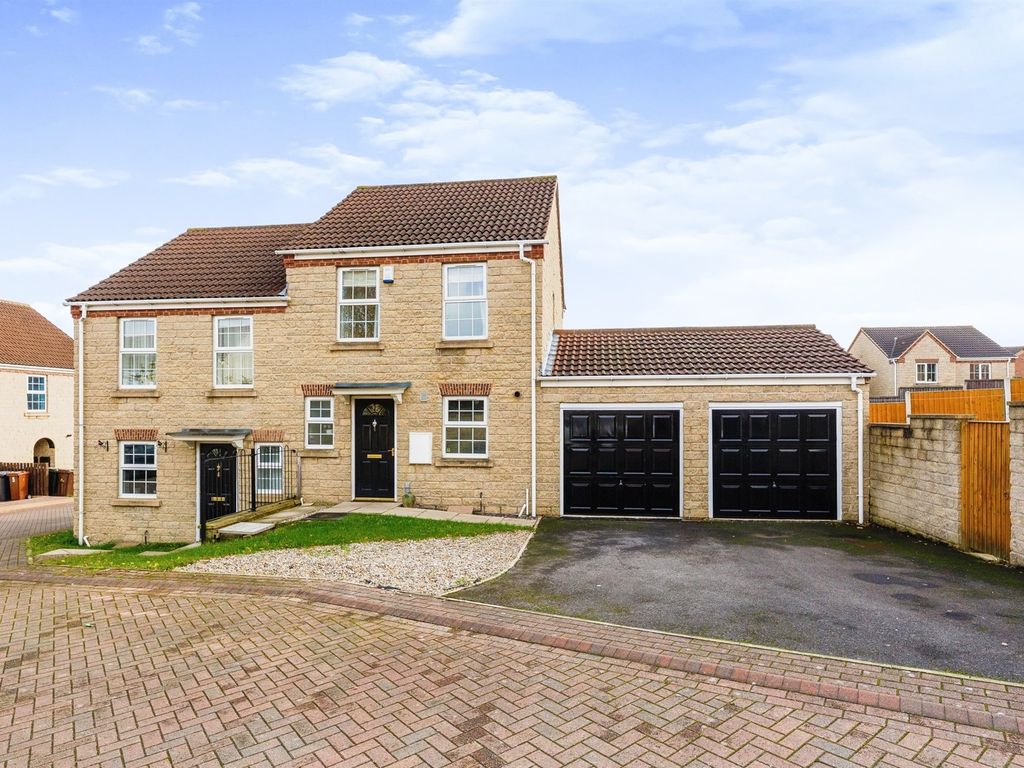 2 bed semidetached house for sale in Blackthorne Court, Kendray, Barnsley S70 Zoopla