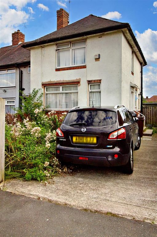 3 bed end terrace house for sale in Holgate Crescent, Sheffield S5, £