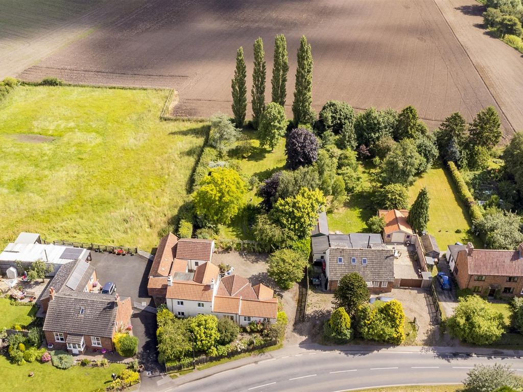 4 bed detached house for sale in Spittal, Fangfoss, York YO41, £450,000