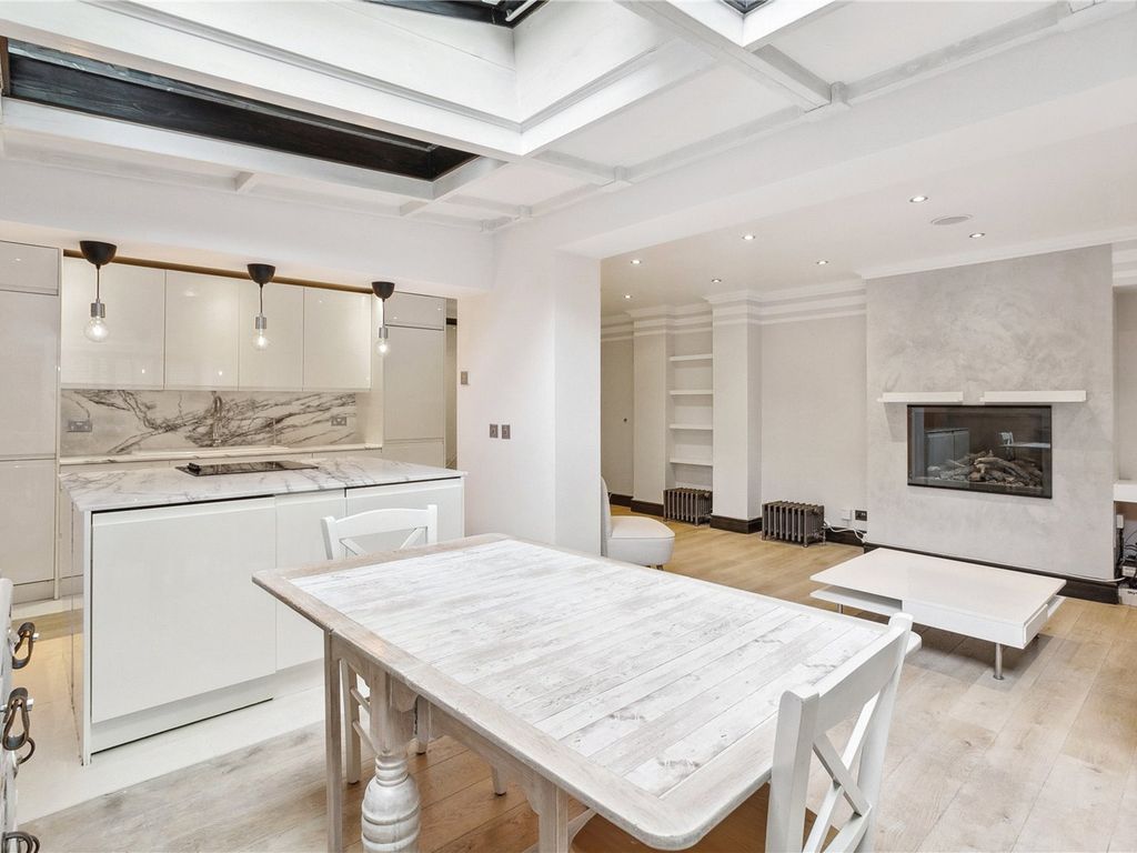 2 bed property for sale in Eardley Crescent, London SW5 Zoopla