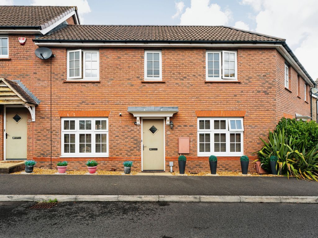 2 bed terraced house for sale in Leader Street, Bristol, Somerset BS16