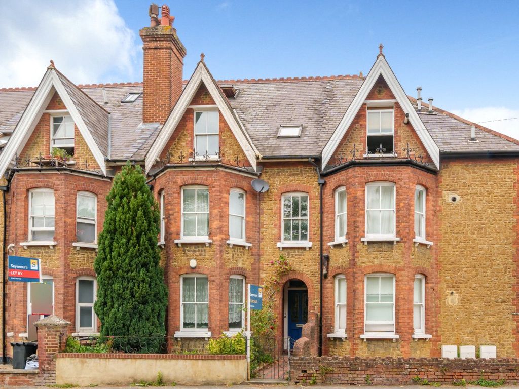 9 bed terraced house for sale in Guildford, Surrey GU1 Zoopla