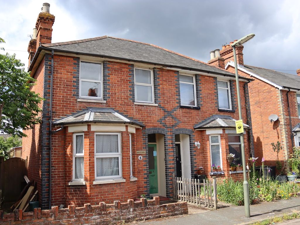 3 bed semidetached house for sale in Burford Road, Camberley GU15, £