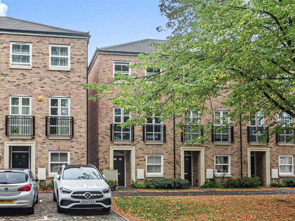 3 bed terraced house for sale in Lovegrove Way, Whetstone N20 Zoopla