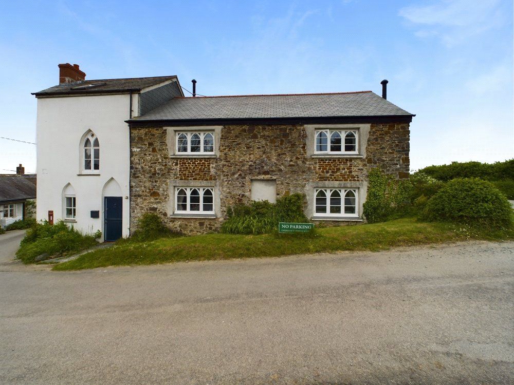 4 bed semidetached house for sale in Darracotts Court, Irsha Street