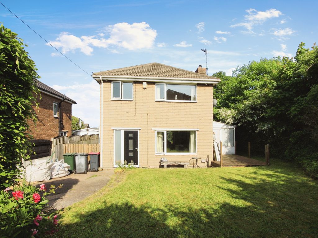 3 bed detached house for sale in Scammadine Close, Brinsworth