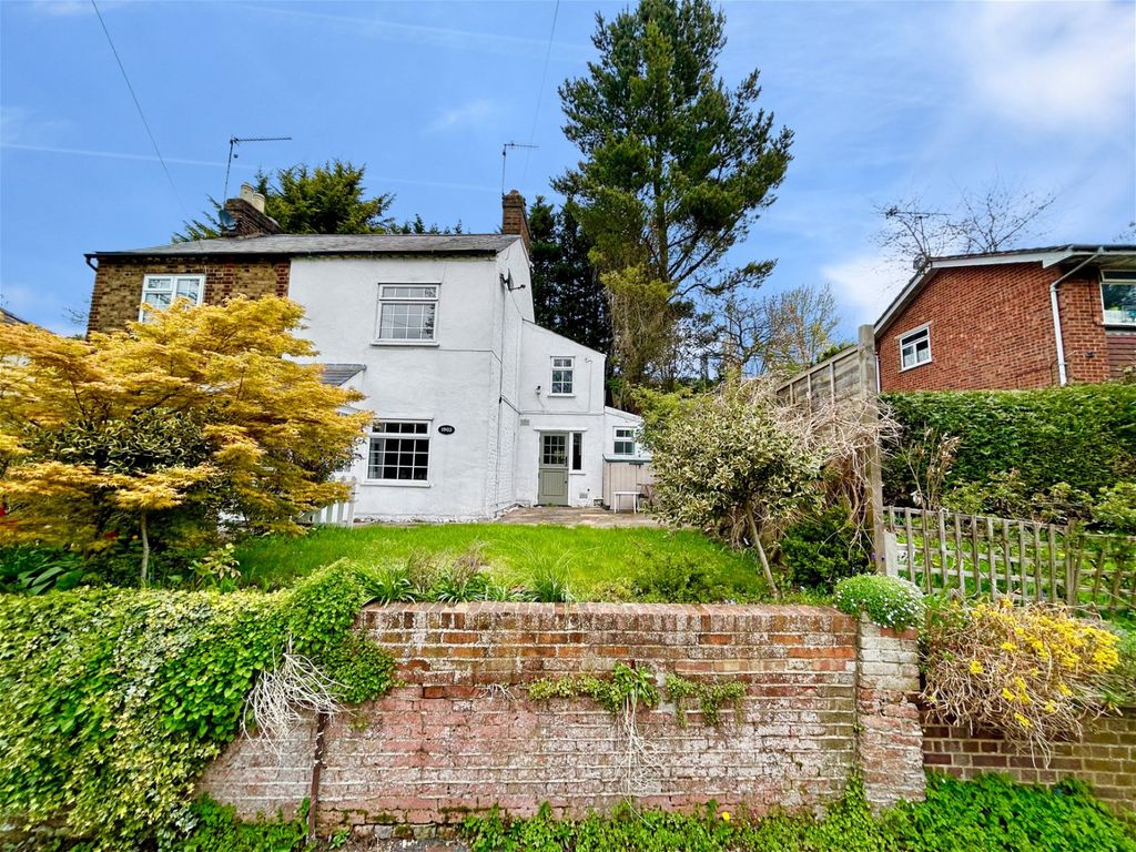2 bed semidetached house for sale in Railway Terrace, Kings Langley