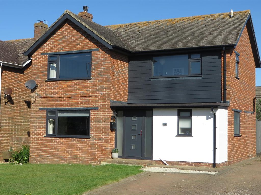 3 bed detached house for sale in Kingsmead, Seaford BN25, £485,000 Zoopla