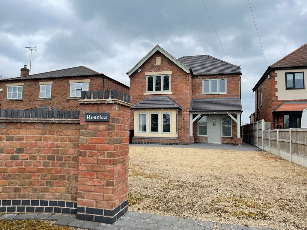 4 bed detached house for sale in RollestonOnDove, BurtonOnTrent