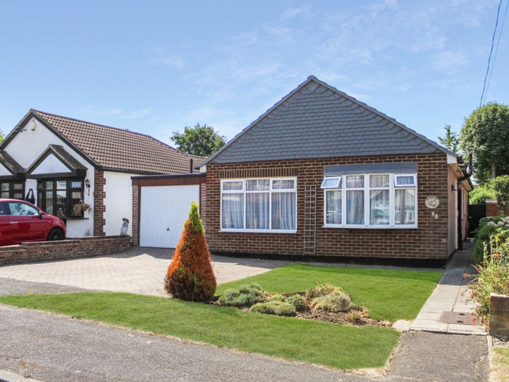 2 bed bungalow for sale in West Beech Avenue, Wickford SS11 Zoopla
