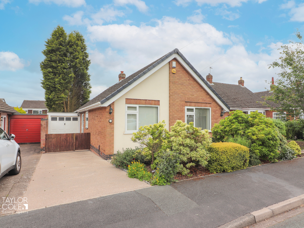 3 bed detached bungalow for sale in Stephenson Close, Glascote