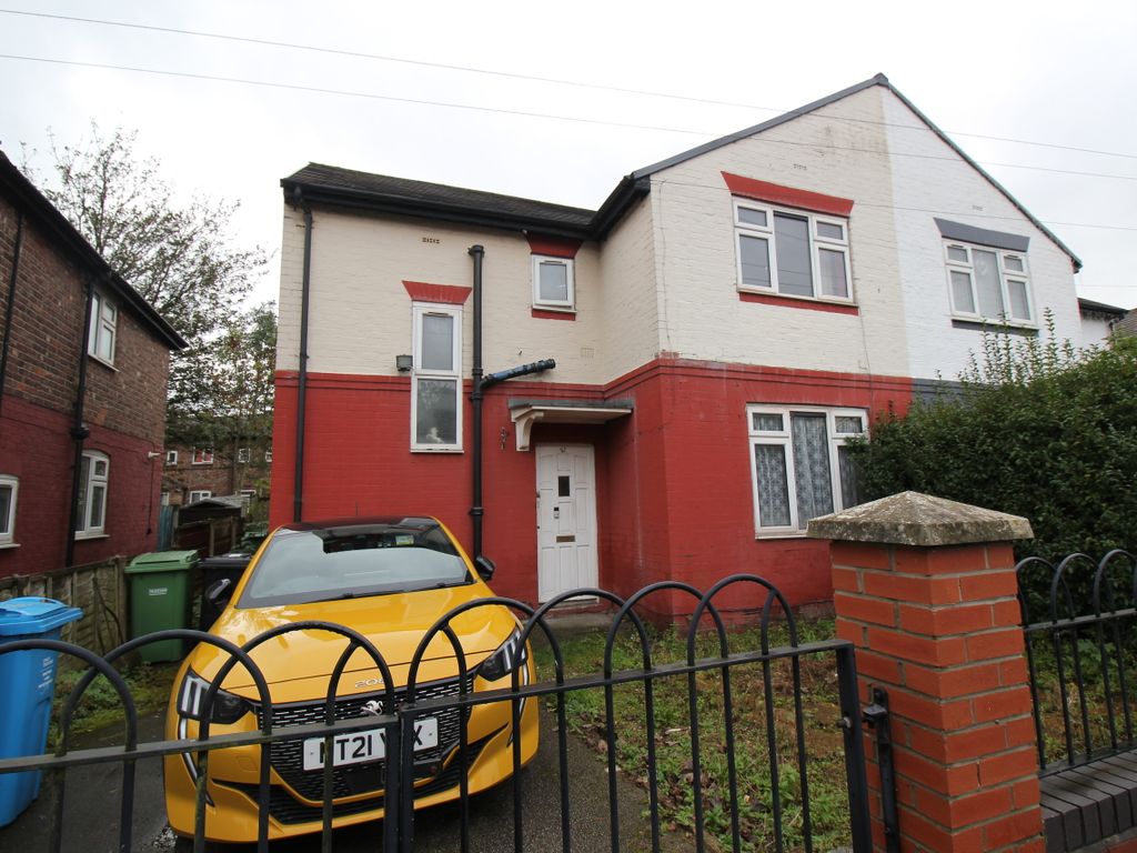 3 bed semidetached house for sale in Thirlmere Avenue, Stretford