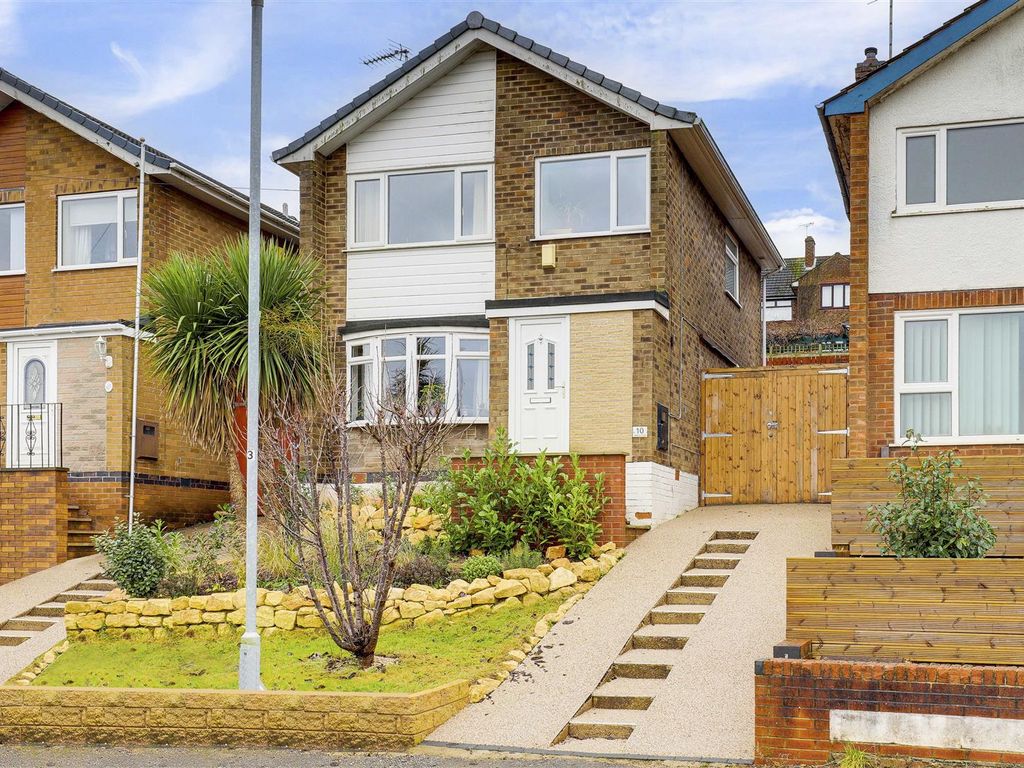 3 bed detached house for sale in Lowdham Road, Gedling, Nottinghamshire