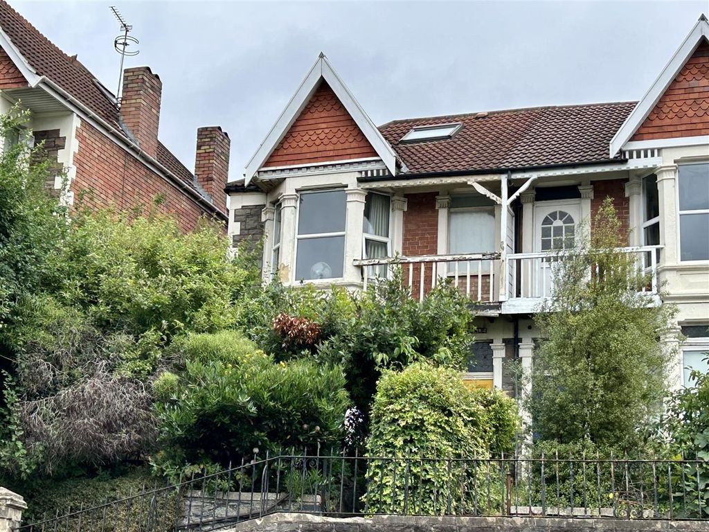 4 bed semidetached house for sale in Bristol Hill, Brislington