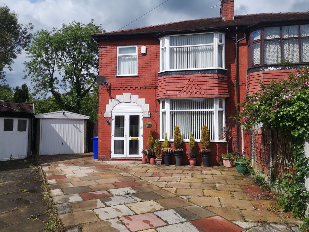 3 bed semidetached house for sale in Elford Grove, Manchester, Greater