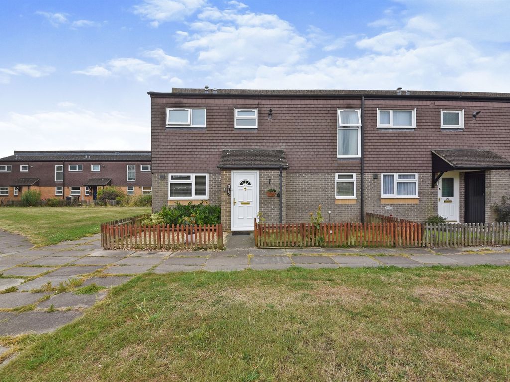 2 bed end terrace house for sale in Pilgrims Way, Andover SP10, £